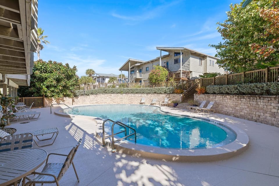 Sea Dunes Nautilus B7-B House in Edgewater