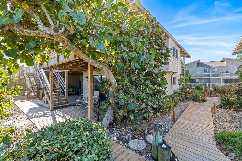 Sea Dunes Nautilus B7-B House in Edgewater