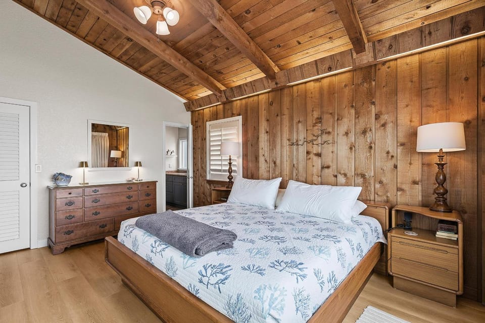 Sea Dunes Nautilus B7 House in Edgewater