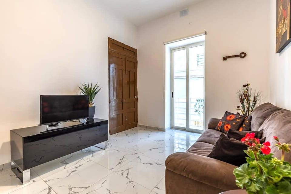 Stay Steps Away From Sea Apartment in Sliema