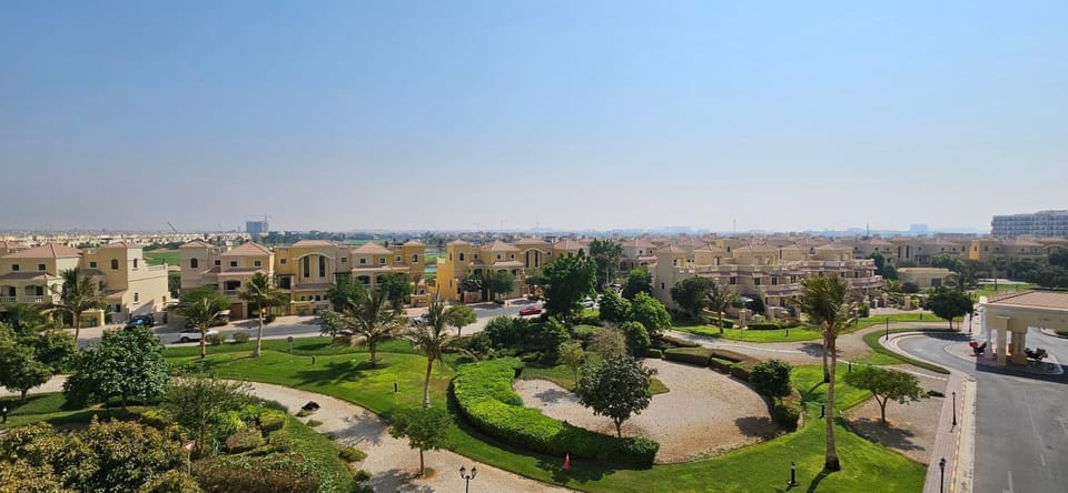 Neighbourhood, Street view, Location, Parking