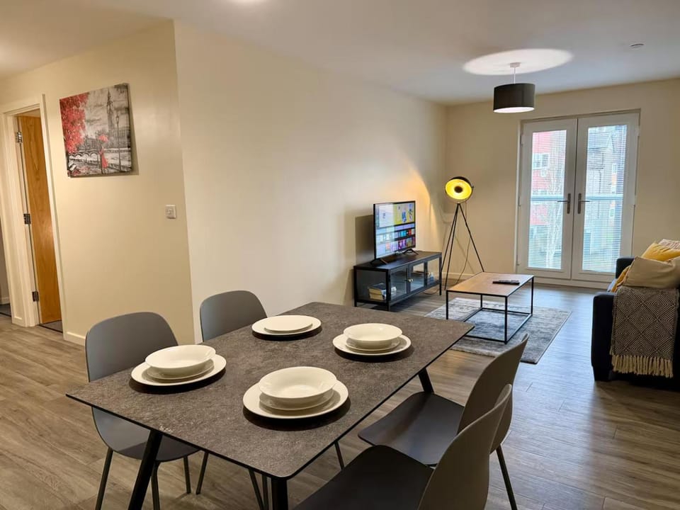 Communal lounge/ TV room, Living room, Other, Seating area, Dining area, Evening entertainment