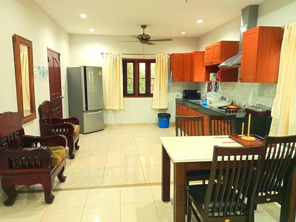 Jasmine's Bungalow 3 bedroom 2 bathrooms Baby Cots House in Rawai
