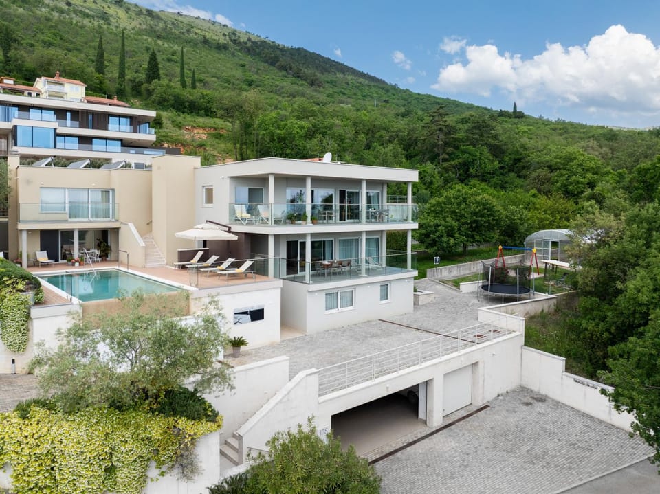 Property building, Natural landscape, Swimming pool