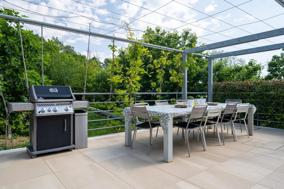 BBQ facilities, BBQ facilities, Garden, Balcony/Terrace, Balcony/Terrace, Dining area