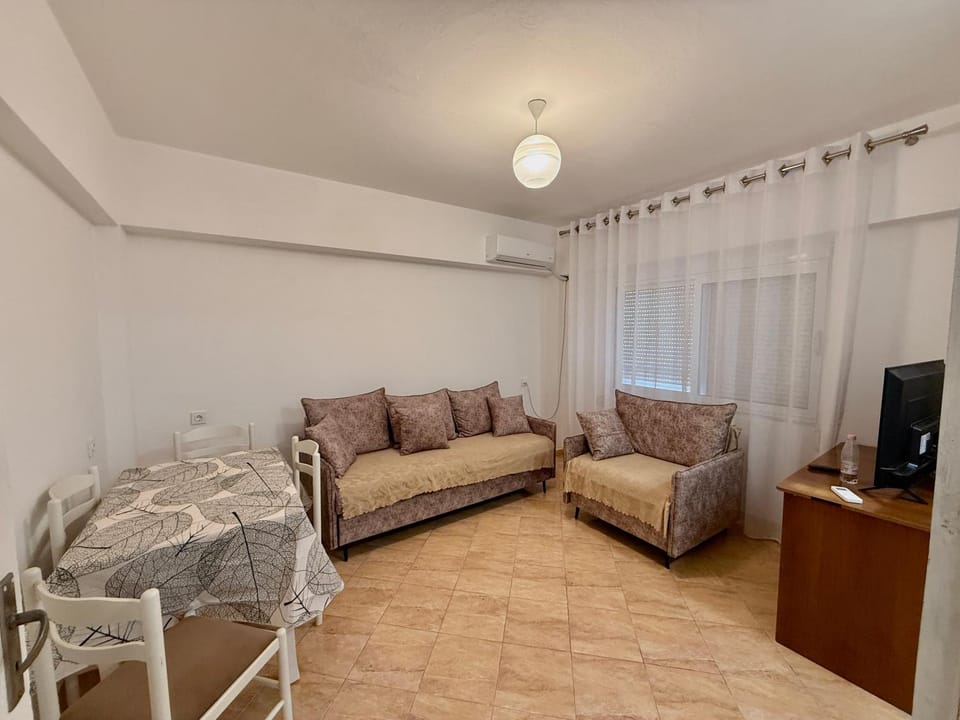 Cozy Seaview Apartment, Central Vlora Apartment in Vlorë