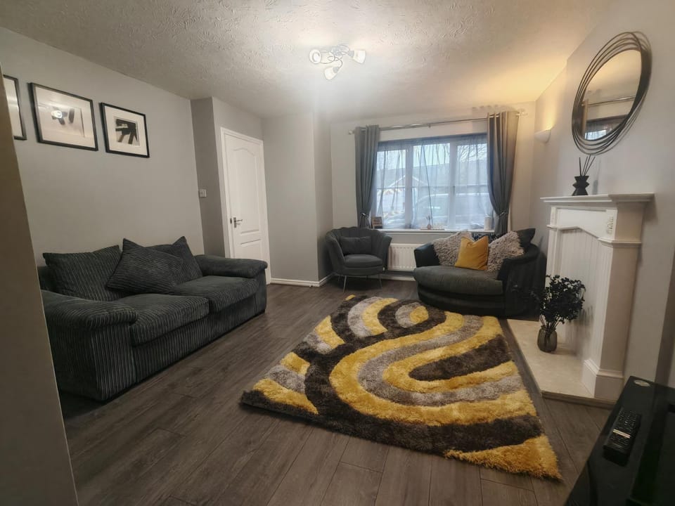 TV and multimedia, Living room, Seating area