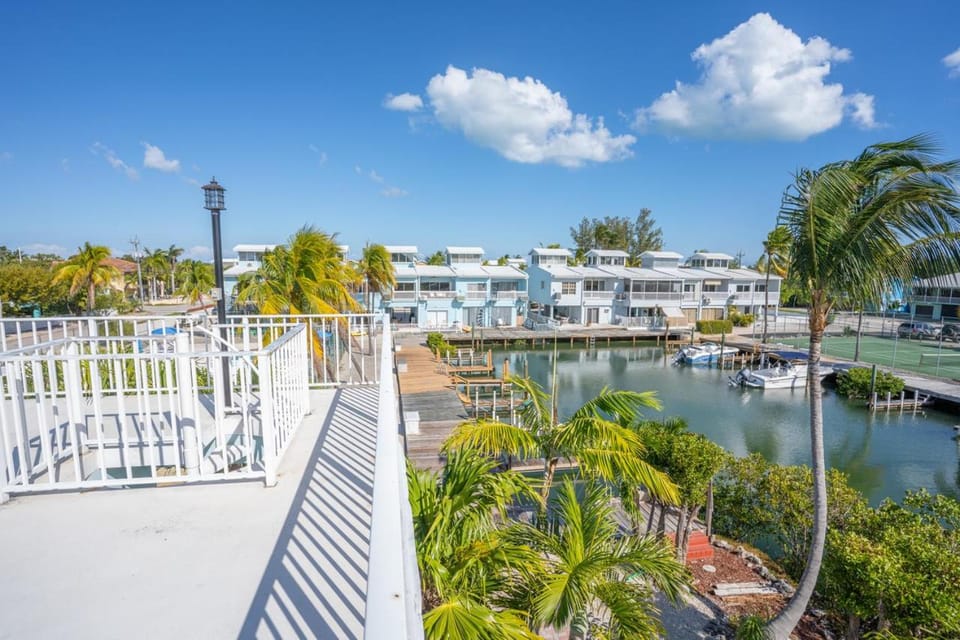 Lookout at Lorelane - Key Largo Waterfront House in Key Largo