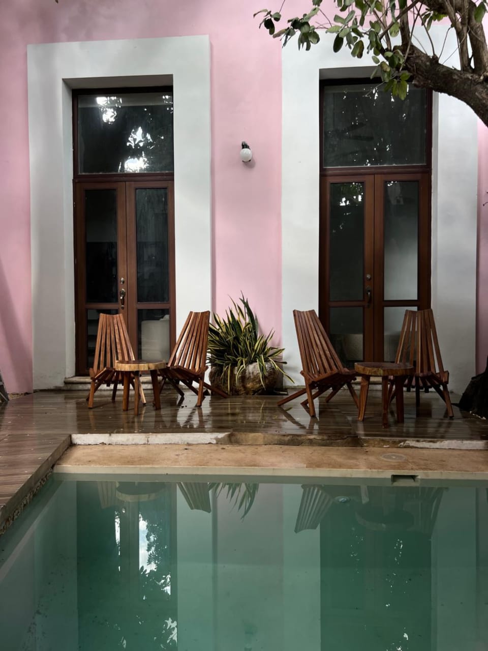 Swimming pool
