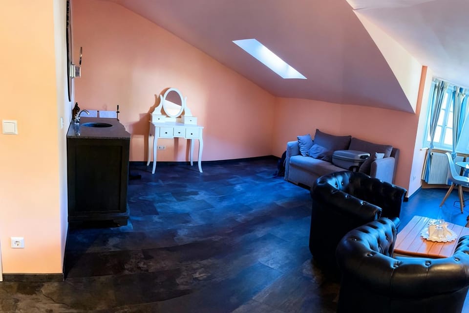 Weingut Mathis Apartment 1 Burgblick Bed and Breakfast in Rhineland-Palatinate