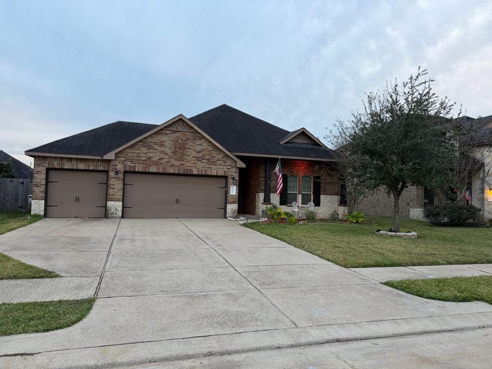 Property building, Street view