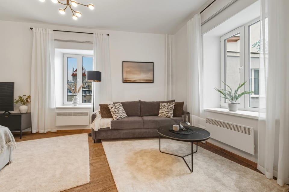 Old Town design studio - 3 min to Christmas market Apartment in Tallinn