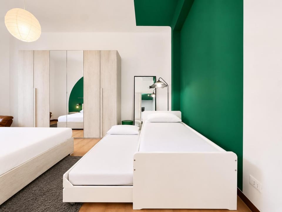Bed, Photo of the whole room