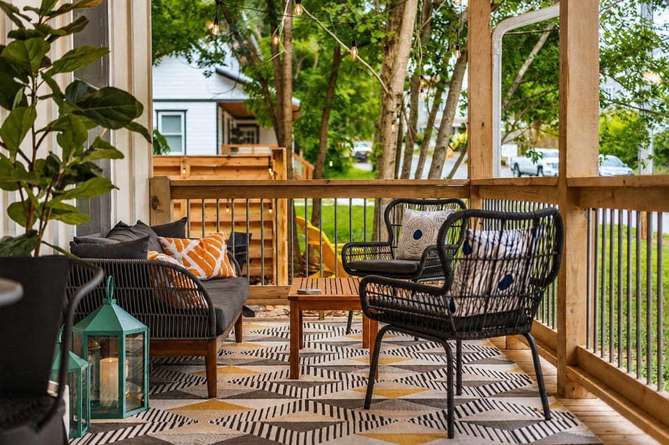 Steps Away Cottage - Hot Tub Fire Pit Downtown Family Friendly House in Waynesville