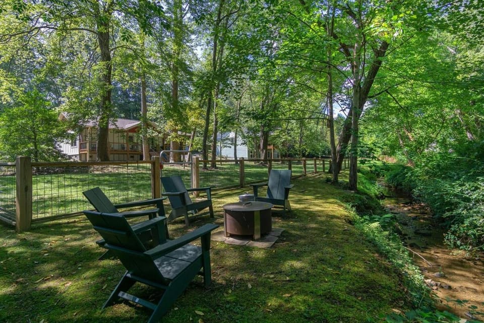 Birdsong Cottage - Junaluska- Family Friendly House in Lake Junaluska