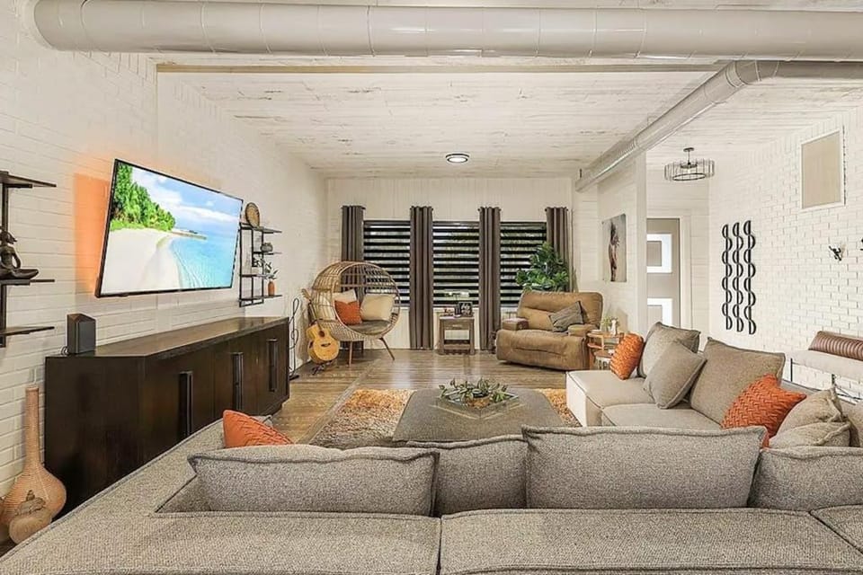 Peace In The Palms House in Cape Coral