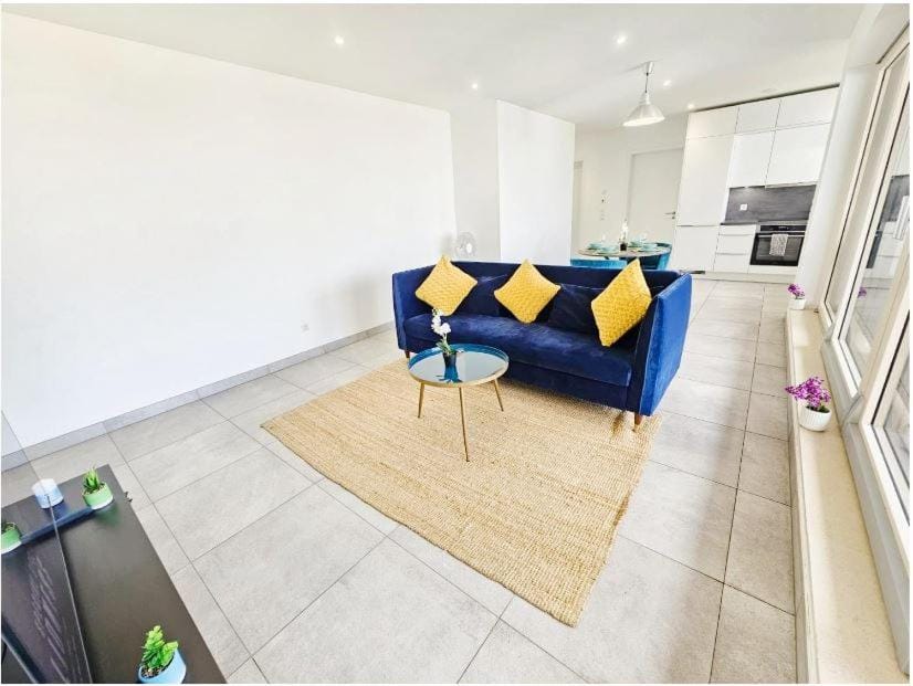 Easy-Stay 1 bedroom apartment with terrace and parking Apartment in Luxembourg