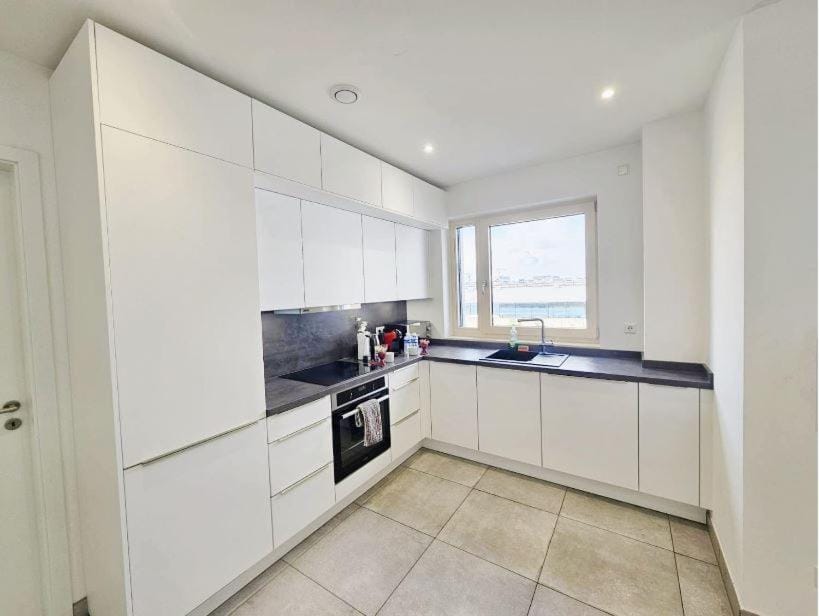Easy-Stay 1 bedroom apartment with terrace and parking Apartment in Luxembourg