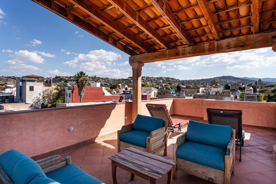 Patio, View (from property/room), Balcony/Terrace, City view, Landmark view
