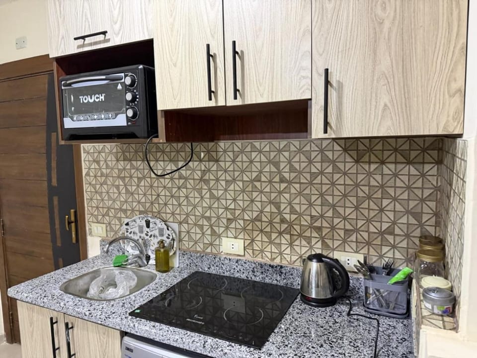 microwave, oven, kitchen