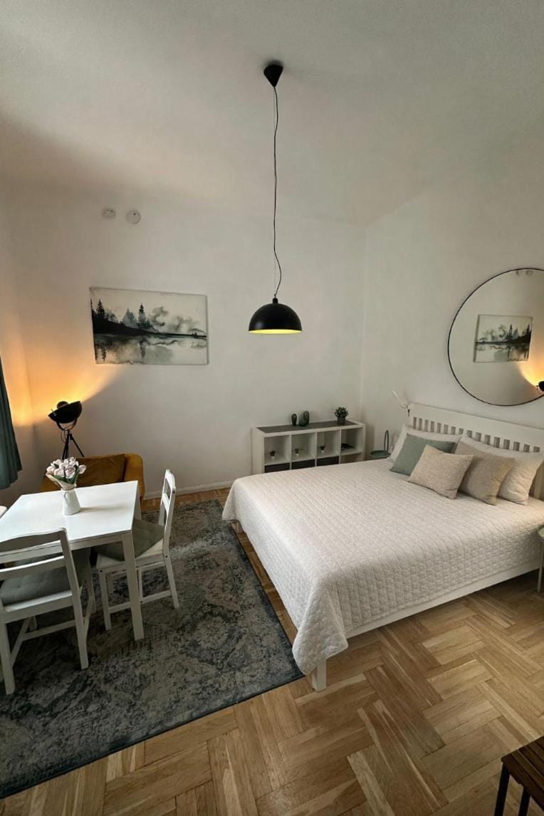 SunBeam Studio - Downtown Budapest Apartment in Budapest