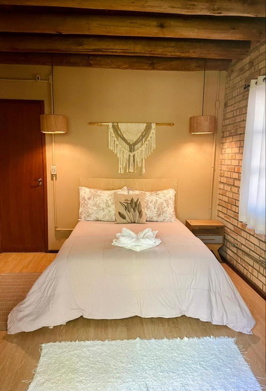 Hospedaria LARENA Bed and Breakfast in Florianopolis