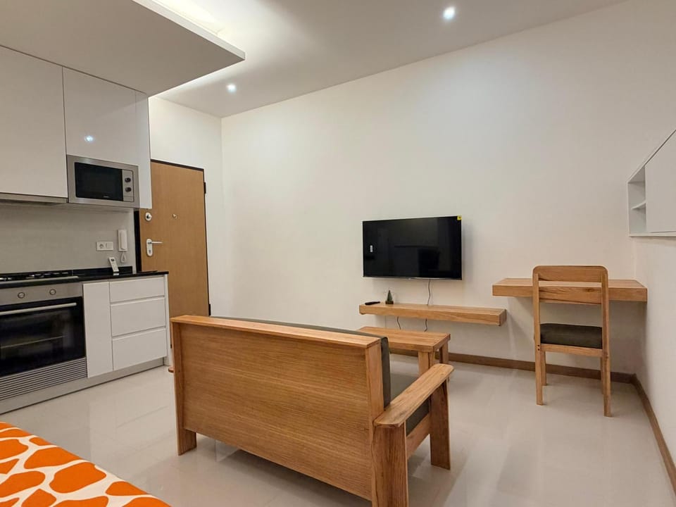 FreLux Urban Studio Apartment in Praia