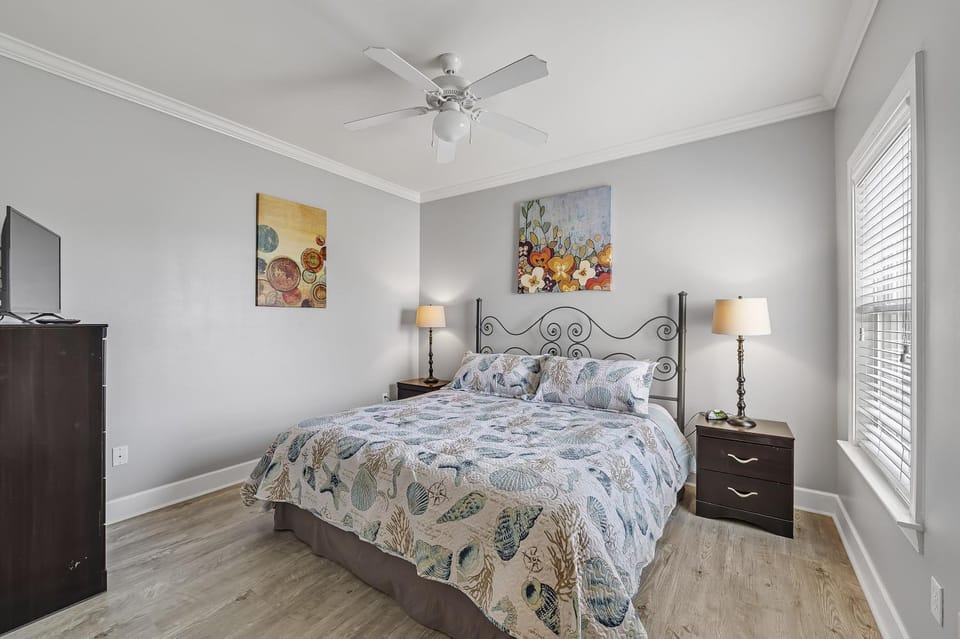 Spacious Condo minutes from the Beach and Foley Outlets Apartment in Foley