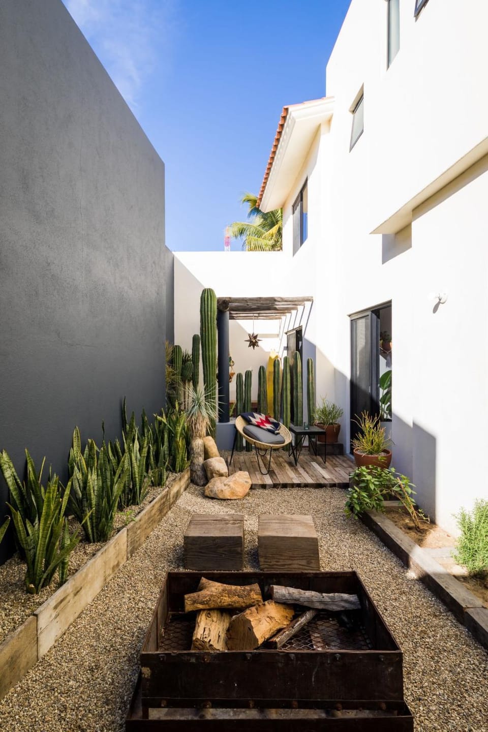 Property building, Balcony/Terrace