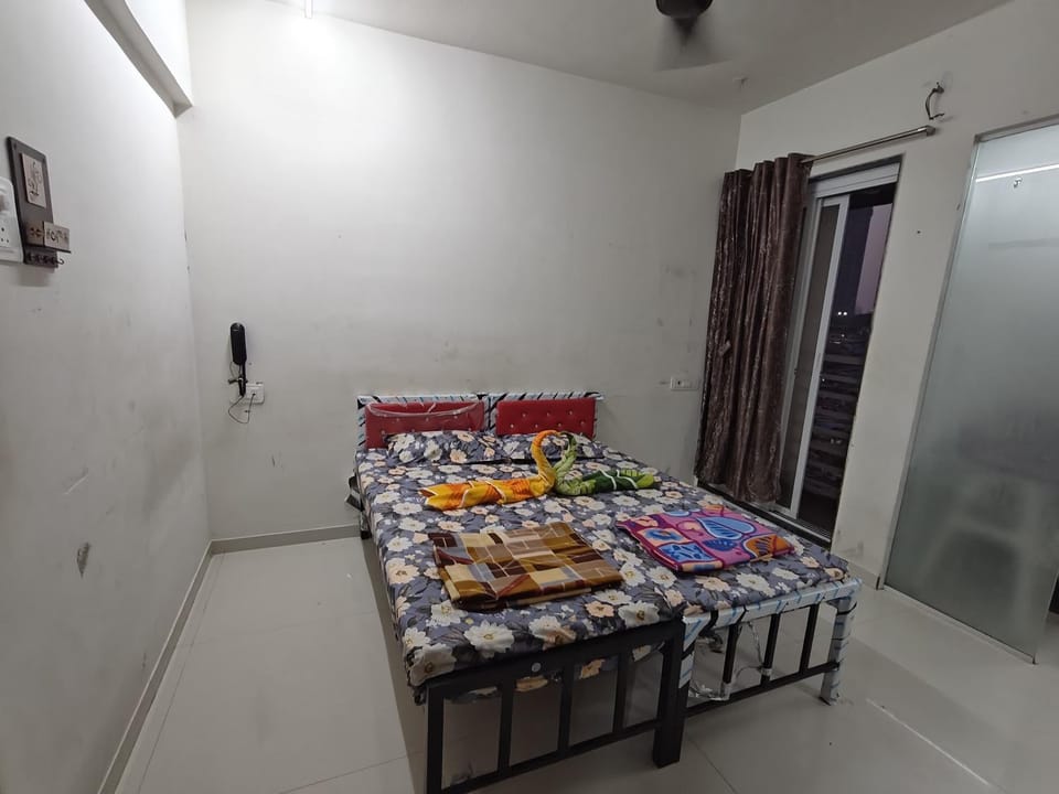 Heaven Enterprises Shared Rooms and BedSpaces Hostel in Thane