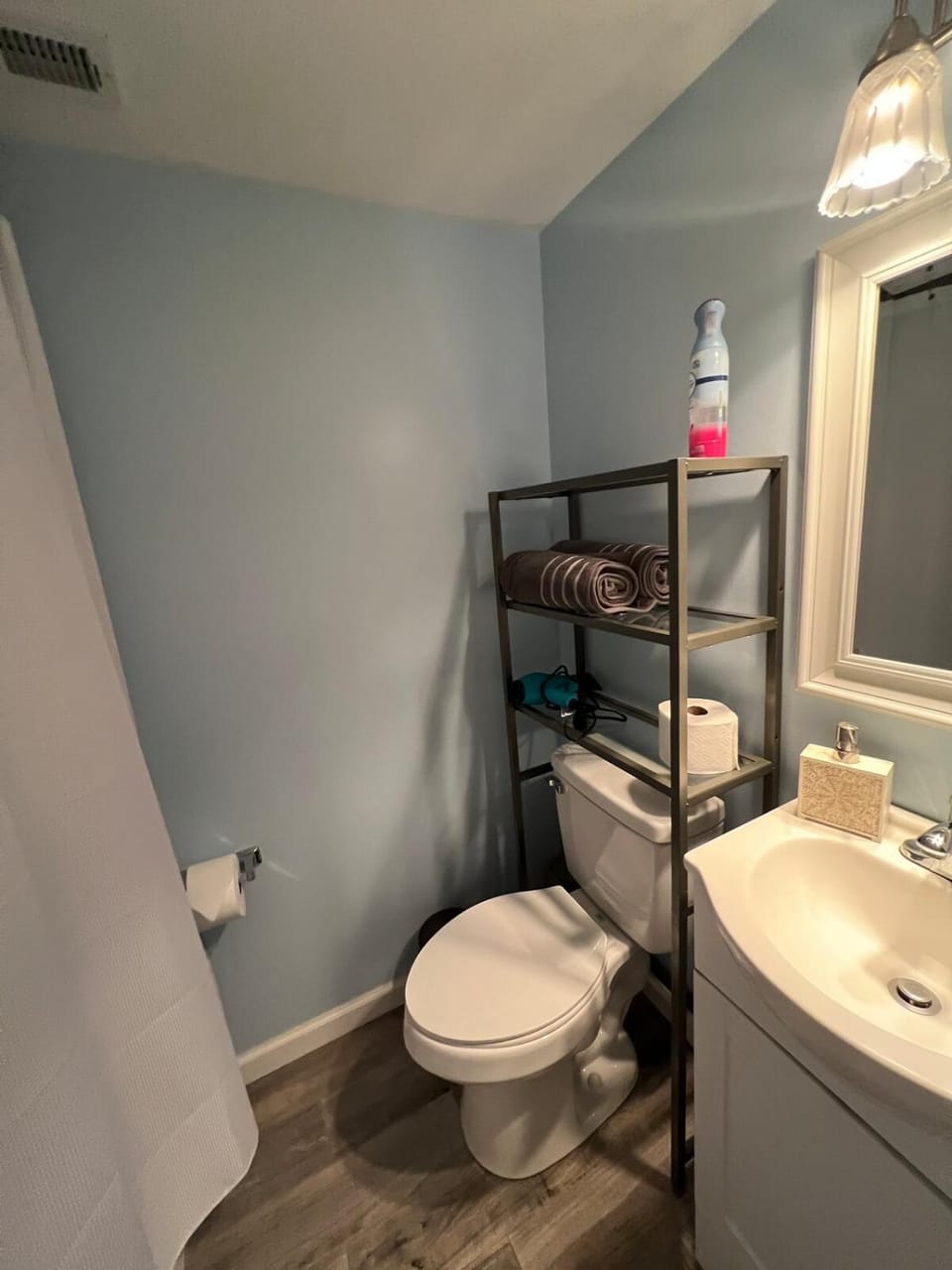Shower, Toilet, Bathroom, Bath, towels