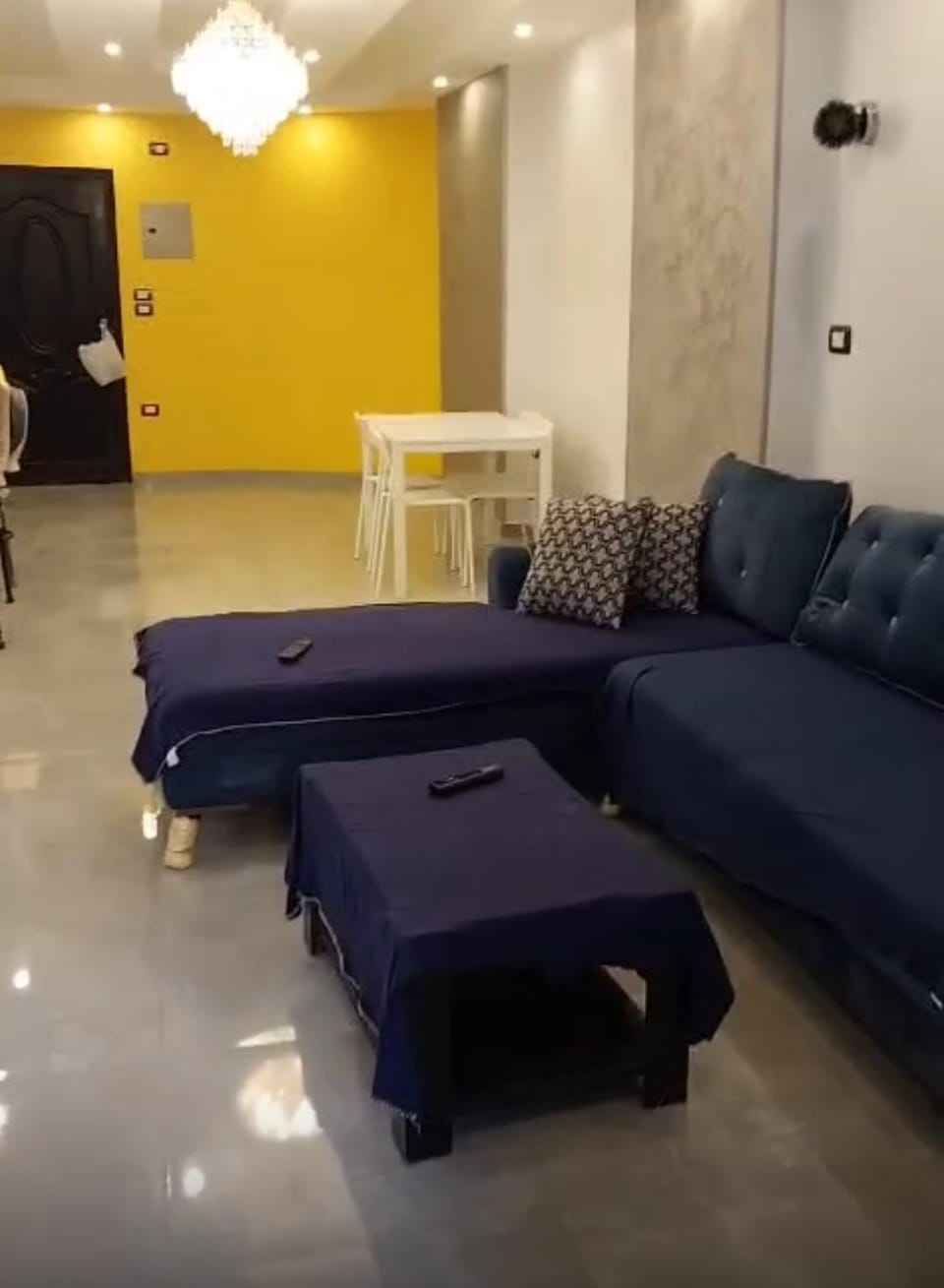 اللبيني فيصل Apartment in Cairo