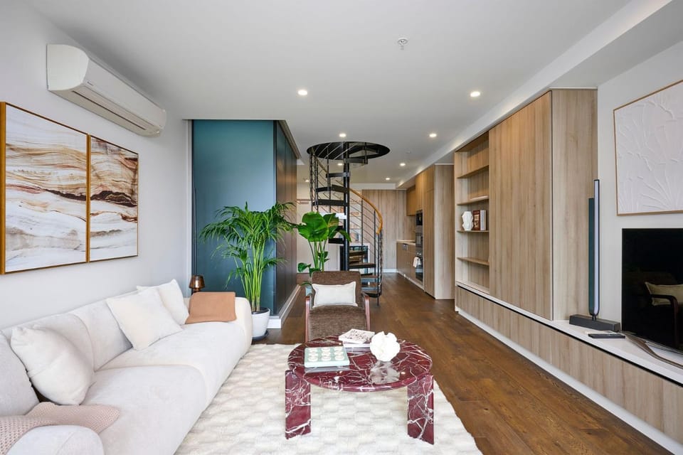 The Halo Port Melbourne Bay and City Views Apartment in Melbourne