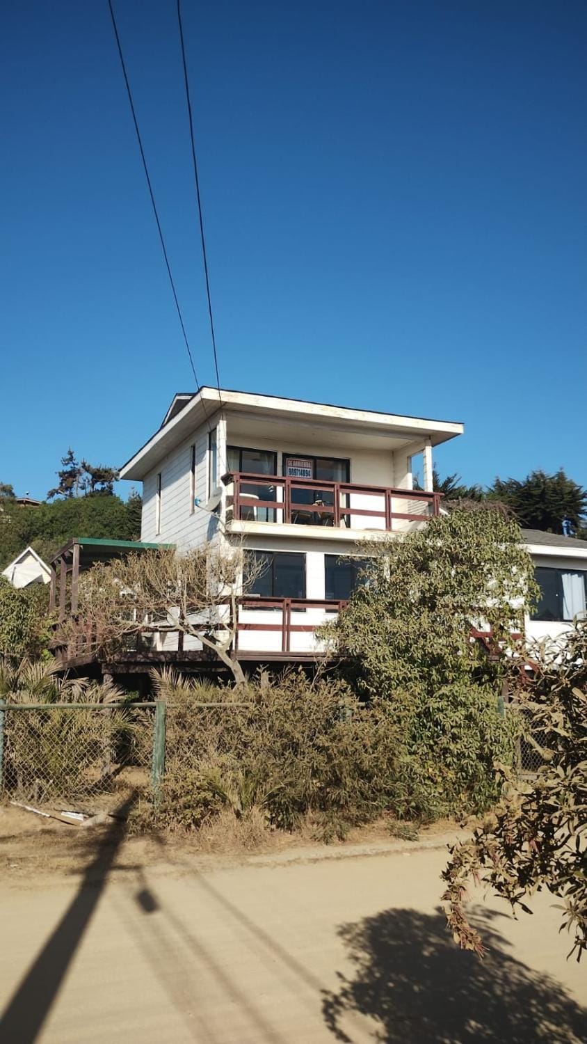 Casa playera House in Valparaíso Region