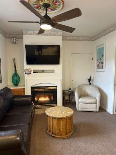 Low Tide Lounge House in Oceano