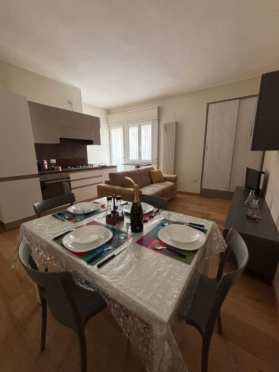 Living room, kitchen