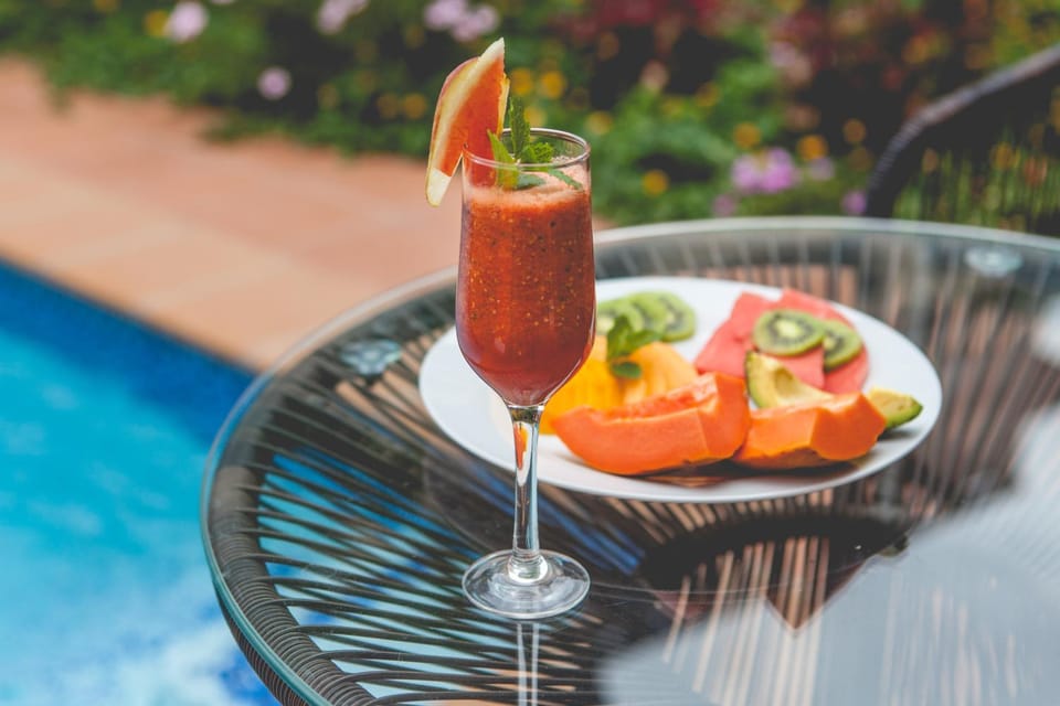 Restaurant/places to eat, Buffet breakfast