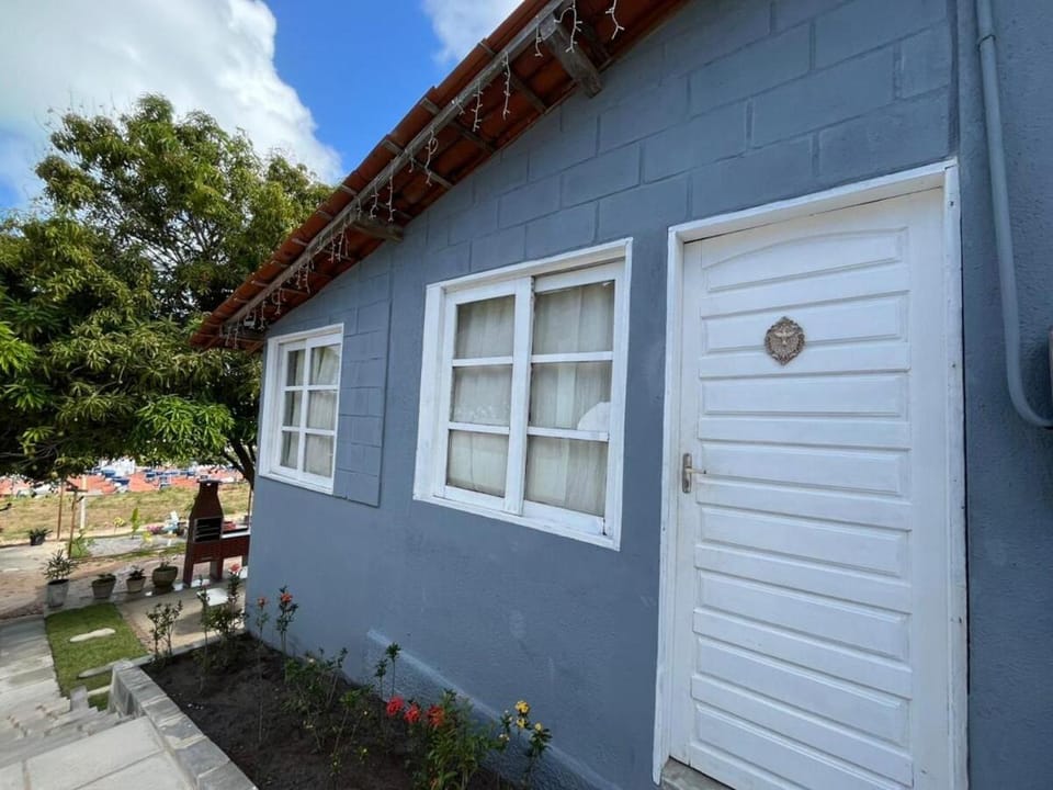 Casa Chalé mobiliado, com ar condicionado na praia de Jaguaribe em Ilha de Itamaracá, Piscina, Chalé, Churrasqueira e Lareira de chão com vista para o Mar House in Itamaracá