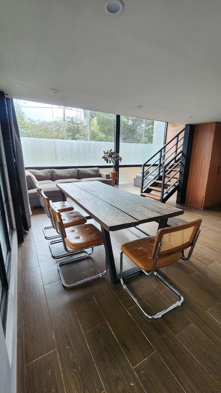Urban Eight Loft - Walk to Picnic Grove Bed and Breakfast in Tagaytay