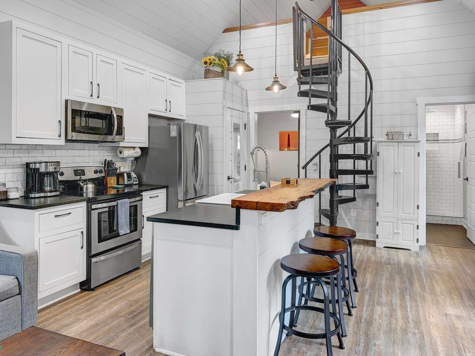 Island Retreat - Great for Large Groups House in James Island