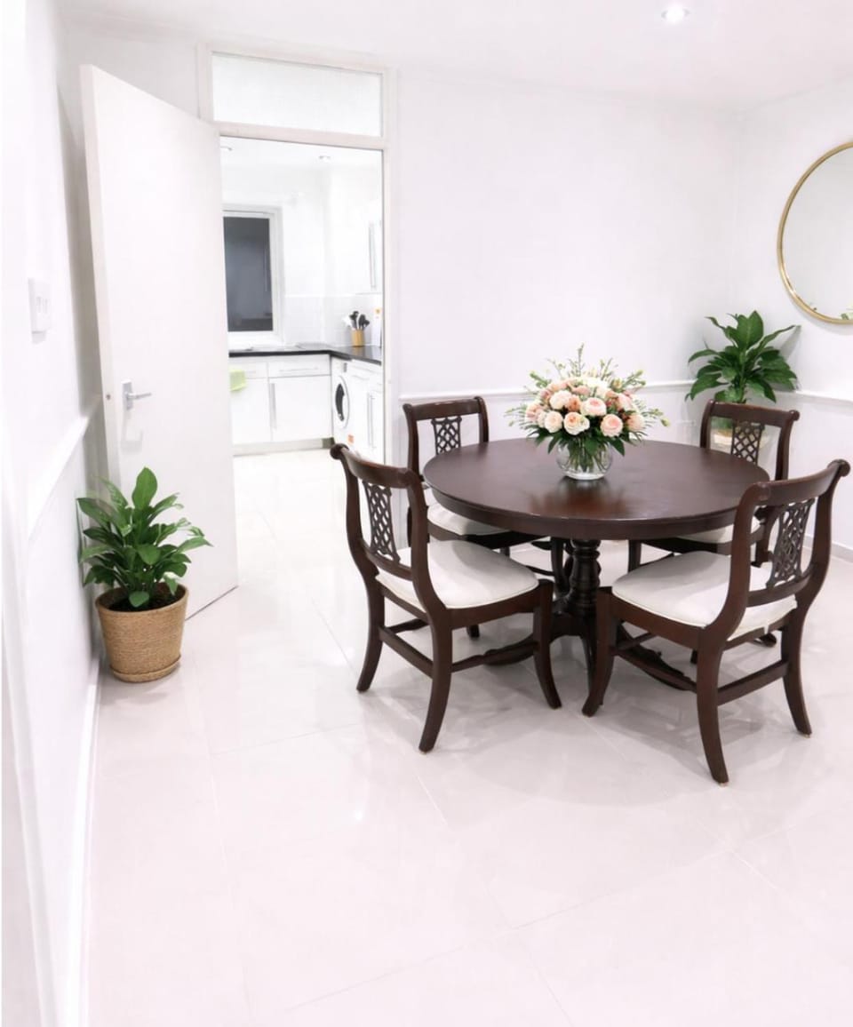 1BDR By Key Light Properties Short Lets & Serviced Accommodation Deptford Wharf With Multiple Parking & Near Surrey Quays and Canada Water Station Apartment in London Borough of Southwark