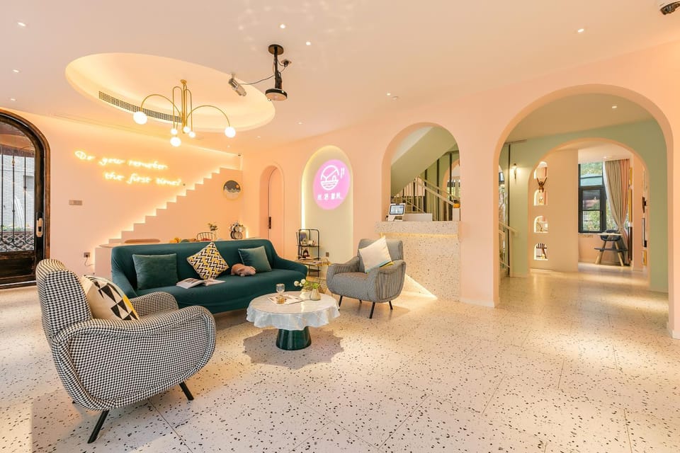 Living room, Seating area