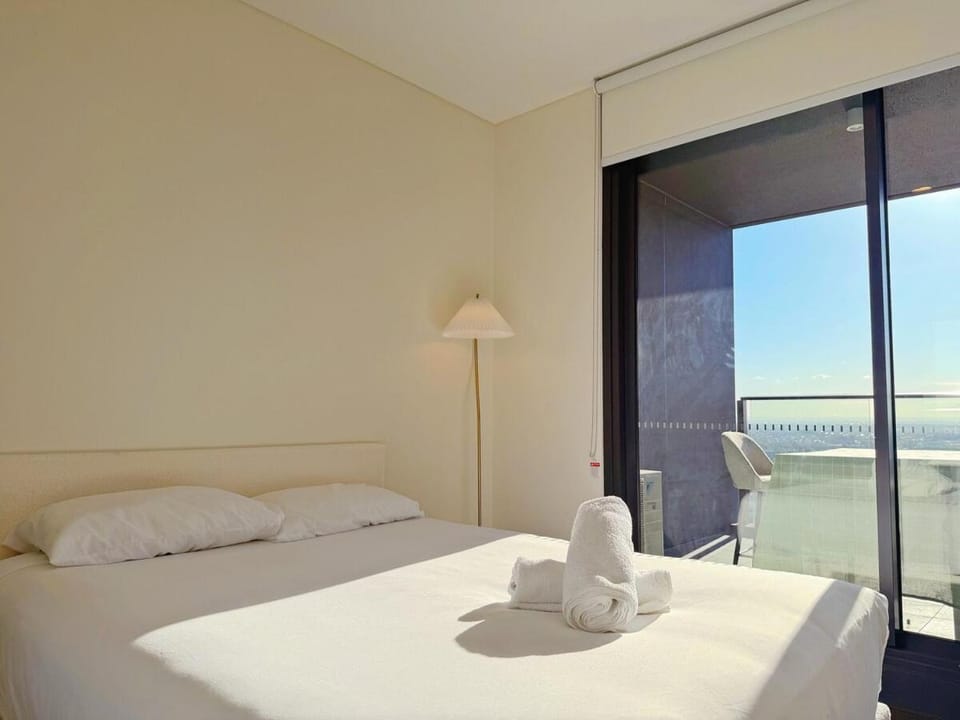 Cloudside 1B Apartment with City Views Apartment in Lidcombe
