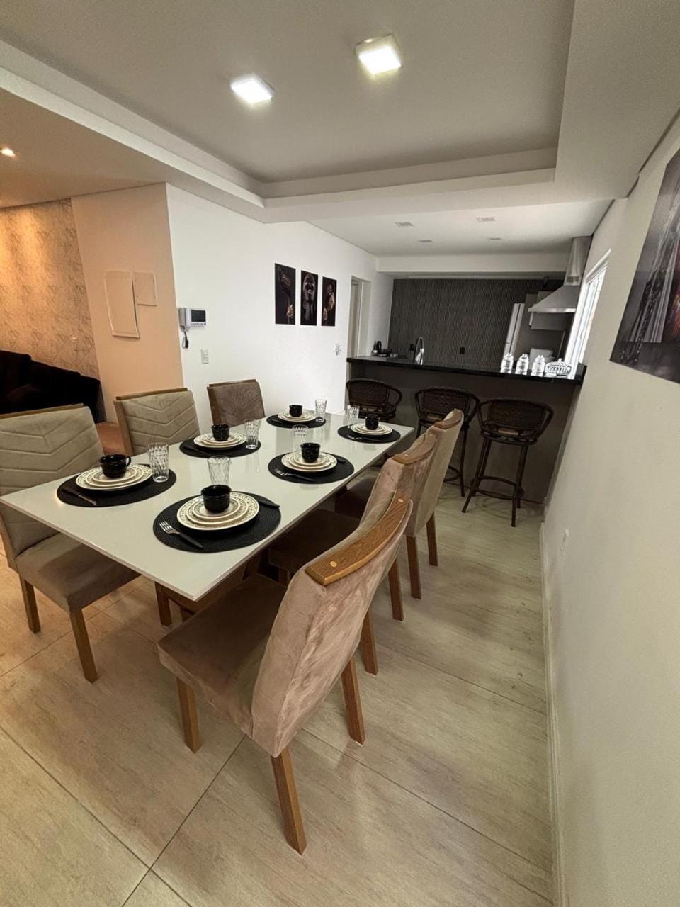Kitchen or kitchenette, Living room, Dining area