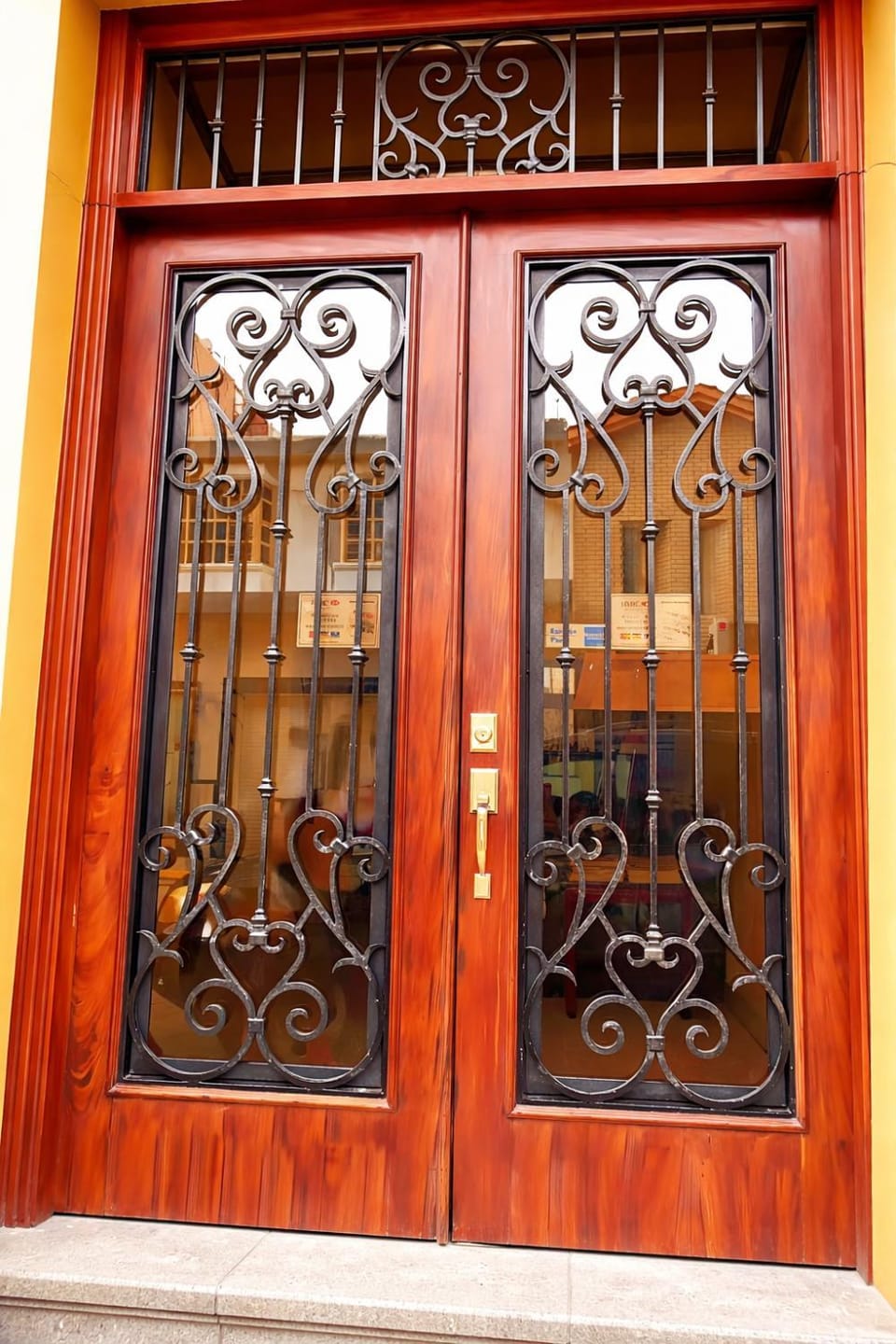 Property building, Facade/entrance, Day