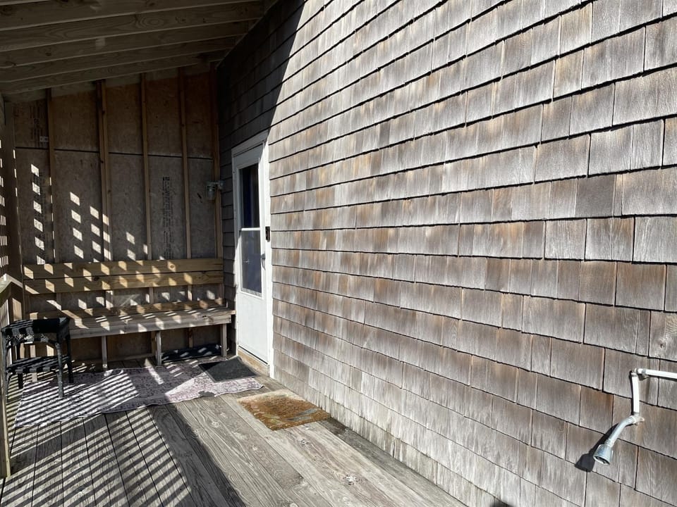 OUT OF THE BLUE cottage House in Frisco