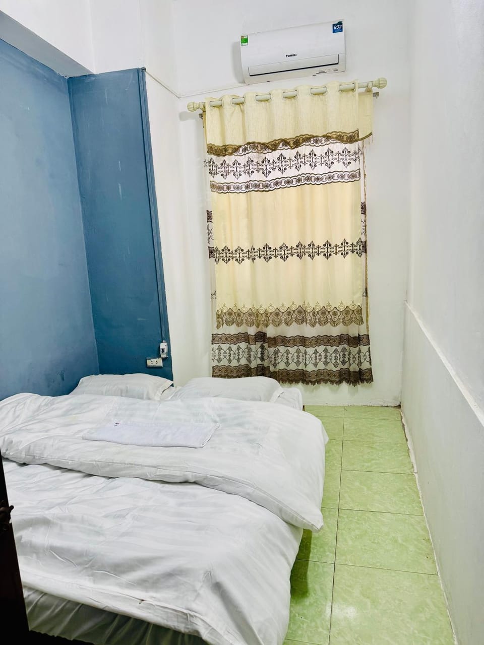 Viet Stay Home- The Lake Nest Bed and Breakfast in Laos