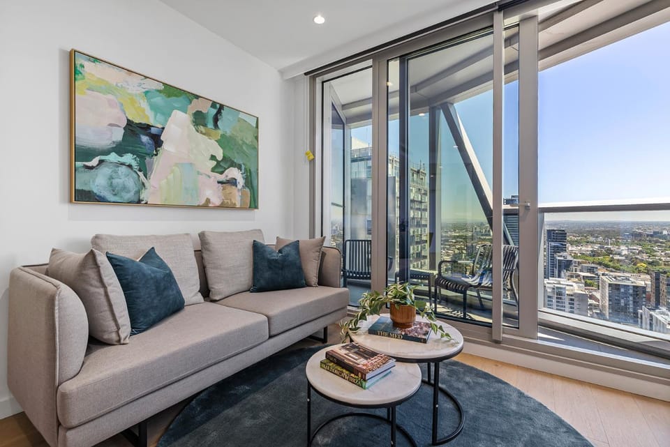 Westside Place Spacious Two-Bedroom City Suite Apartment in Melbourne