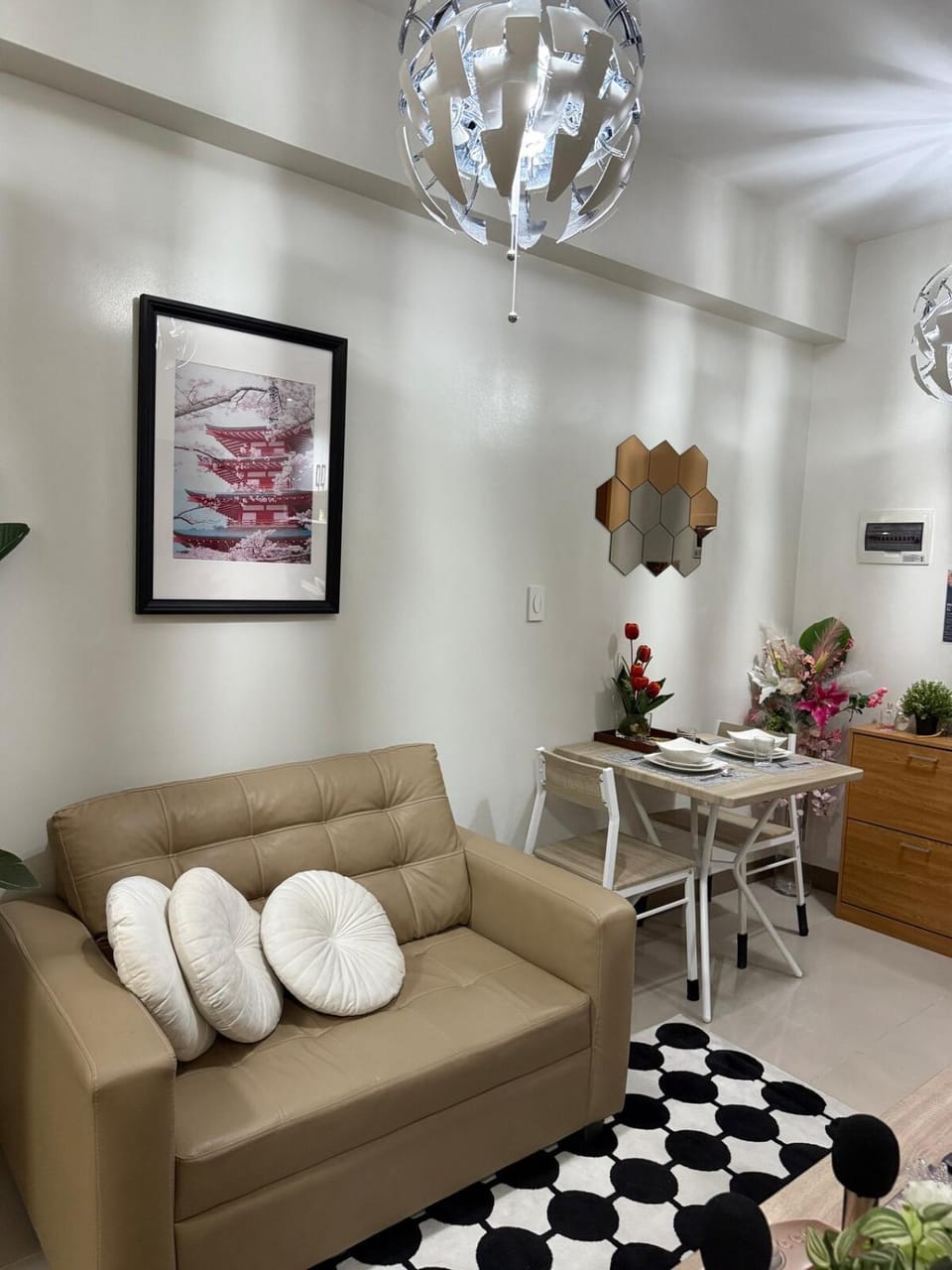 stylish 2BR Condo Near NAIA Apartment in Las Pinas