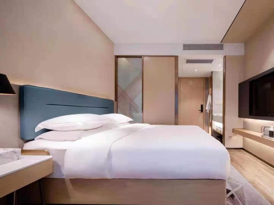 Bed, Bedroom, air conditioner